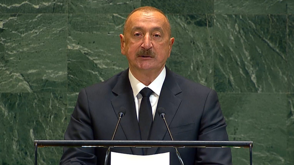 Президент Азербайджана Ильхам Алиев выступает на 80-й сессии Генассамблеи ООН.